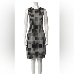 St. John Black and White Sleeveless Dress Size 4